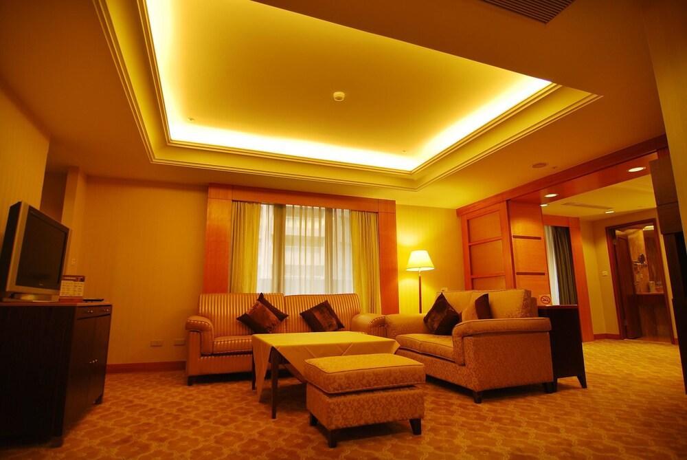 Monarch Plaza Hotel Taoyuan Eksteriør bilde